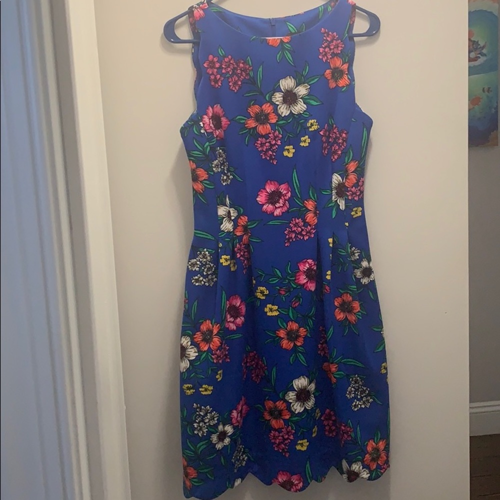 Vince Camuto Floral scalloped fit n flare dress - Picture 2 of 3